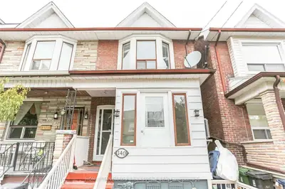 140 Essex Street 2nd Fl, Toronto W02, On M6g 1t5