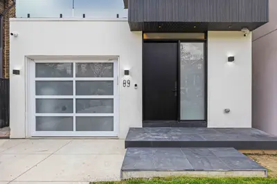 89 Regal Road, Toronto, On M6h 2j6