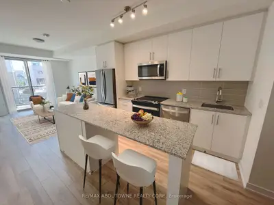 345 Wheat Boom Drive 201, Oakville, On L6h 7x4