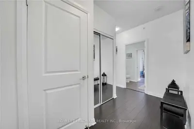 75 Eglinton Avenue W 507, Mississauga, On L5r 0e5