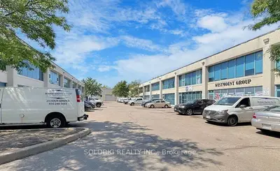130 Industry Street 21, Toronto W04, On M6m 5g3