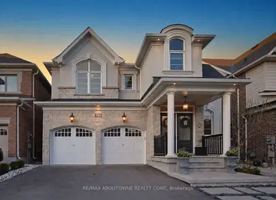 3205 Violet Gardens, Oakville, On L6m 1l5