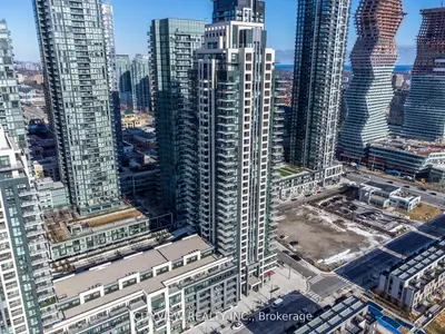4055 Parkside Village Drive 1011, Mississauga, On L5b 0k8