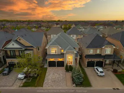 15 Oakhaven Road, Brampton, On L6p 2y3