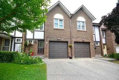 2120 Rathburn Road E 127, Mississauga, On L4w 2s8