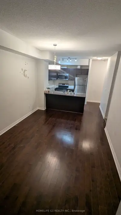 385 Prince Of Wales Drive 324, Mississauga, On L5b 0c6