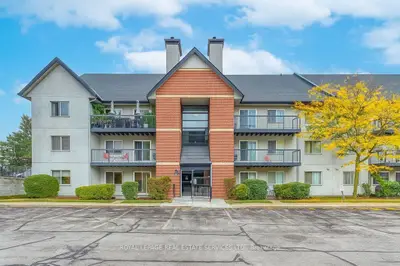 1450 Glen Abbey Gate 911, Oakville, On L6m 2v7