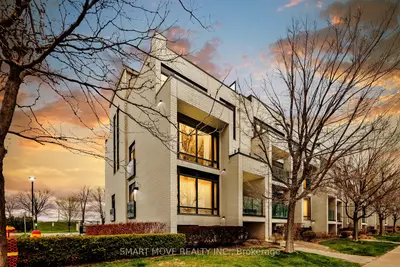 138 Widdicombe Hill Boulevard 716, Toronto W09, On M9r 0a9