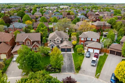 7 Nixon Crescent, Halton Hills, On L7g 5k4