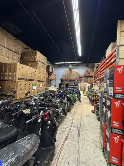 1224 Dundas Street E 5-6, Mississauga, On L4y 4a2