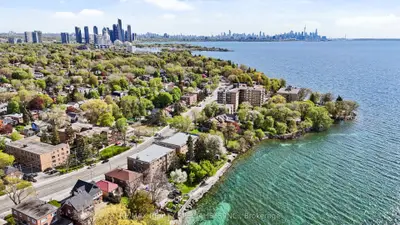 2697 Lake Shore Boulevard W 25, Toronto W06, On M8v 1g6