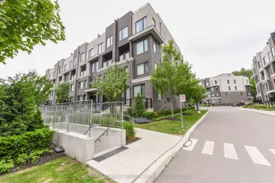 3476 Widdicombe Way 8, Mississauga, On L5l 0b8