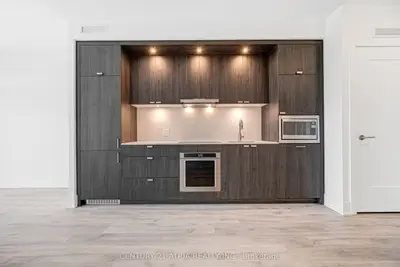 #712 259 The Kingsway, Toronto W08, On, M9a 0g2
