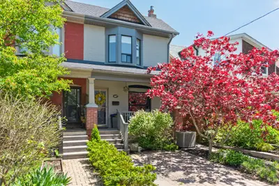 687 Durie Street, Toronto W02, On M6s 3h4