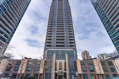 5 Valhalla Inn Road 2504, Toronto W08, On M9b 1s9
