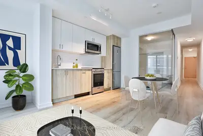 #412 1195 The Queensway, Toronto W08, On, M8z 0h1