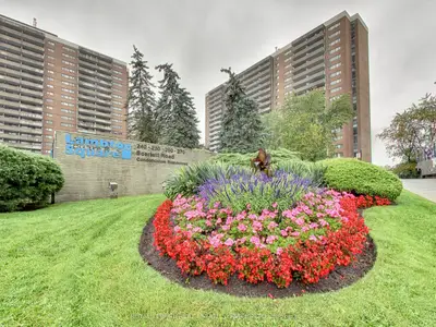 240 Scarlett Road 1302, Toronto W03, On M6n 4x4