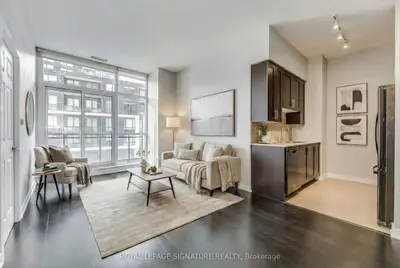 4070 Confederation Parkway 311, Mississauga, On L5b 0e9