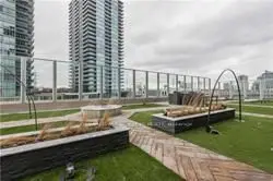 36 Park Lawn Road 1504, Toronto W06, On M8y 3h8