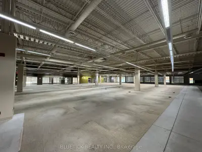 80 Courtneypark Drive W 6, Mississauga, On L5w 0b3