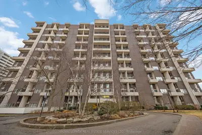 60 Southport Street 808, Toronto W01, On M6s 3n4