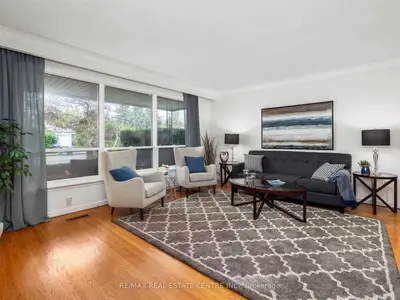 3574 Golden Orchard Drive, Mississauga, On L4y 3h8