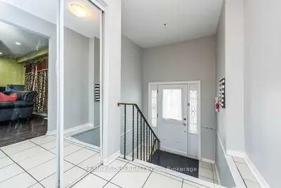 3430 Chipley Crescent, Mississauga, On L4t 2e2