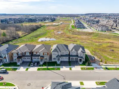 37 North Park Boulevard, Oakville, On L6m 0w8