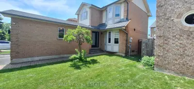 68 Mullis Crescent 1, Brampton, On L6y 4s9