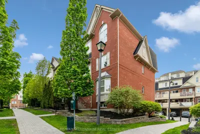 774 Neighbourhood Circle 4, Mississauga, On L5b 0b6