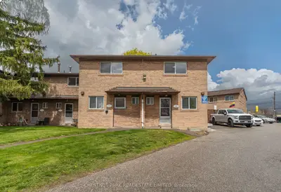 44 Romfield Drive 23, Toronto W05, On M3j 1k3