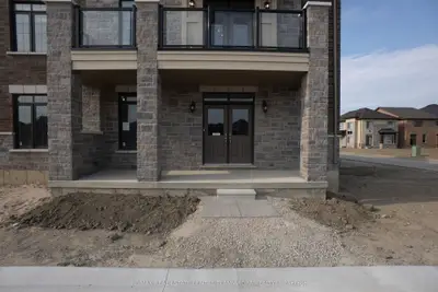 70 Keyworth Crescent, Brampton, On L6r 4e6