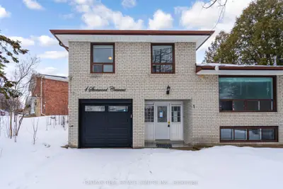 1 Stanwood Crescent, Toronto W05, On M9m 1z8