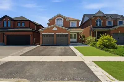 182 Mowat Crescent, Halton Hills, On L7g 6a4
