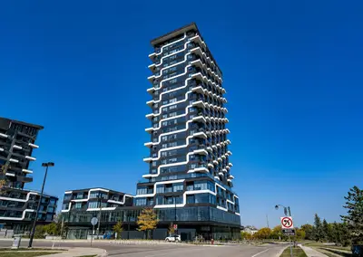 297 Oak Walk Drive 304, Oakville, On L6h 6z3