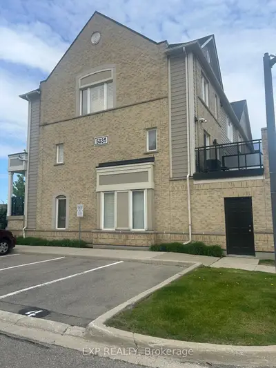 5035 Oscar Peterson Parking Boulevard, Mississauga, On L5m 0p4