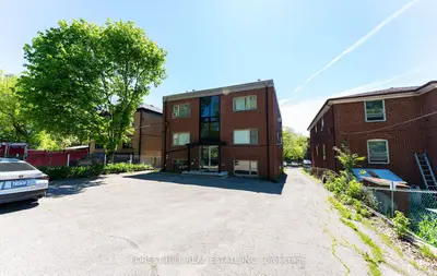 8 Victoria Street 4, Toronto W06, On M8v 1m6
