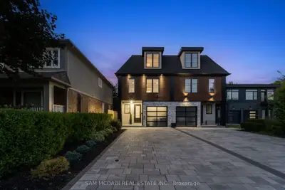11b Maple Avenue N, Mississauga, On L5h 2r9