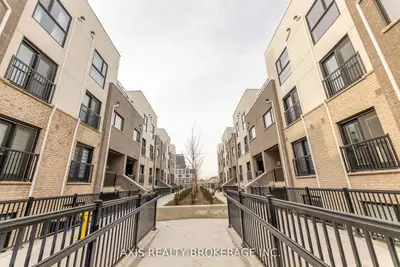 349 Wheat Boom Drive 324, Oakville, On L6h 7x5