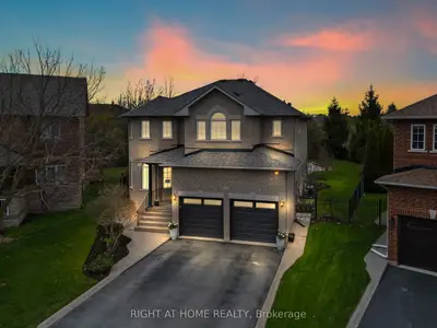 2275 Whitecliffe Way, Oakville, On L6m 4w3