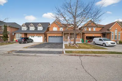 47 Upper Highlands Drive, Brampton, On L6z 4v9