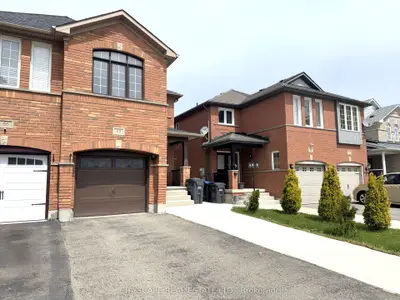 68 Vintage Gate, Brampton, On L6x 5c2