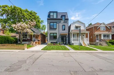625 Harvie Avenue 05, Toronto W03, On M6e 4m4