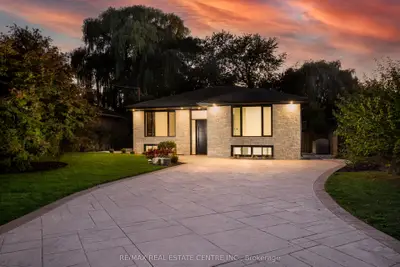 446 Willis Drive, Oakville, On L6l 4v5