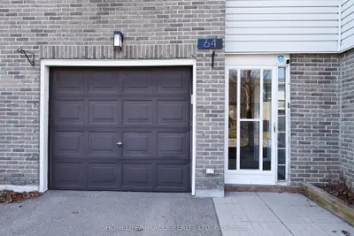 2440 Bromsgrove Road 64, Mississauga, On L5j 4j7