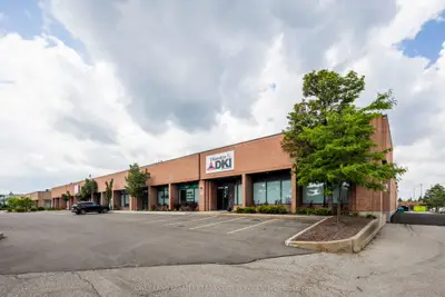 3135 Unity Drive 3, Mississauga, On L5l 4l4