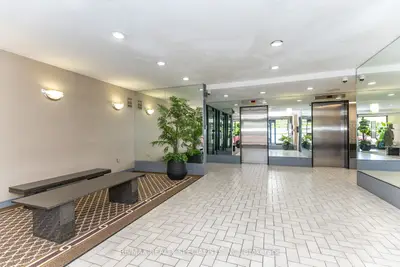 2825 Islington Avenue 507, Toronto, On M9l 2k1