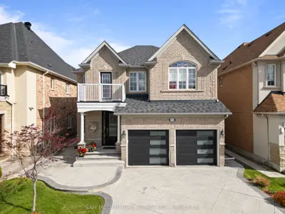 3352 Erin Centre Boulevard, Mississauga, On L5m 8c3