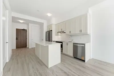 1035 Southdown Road 105, Mississauga, On L5j 0a2
