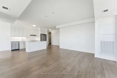 1035 Southdown Road 1809, Mississauga, On L5j 0a2